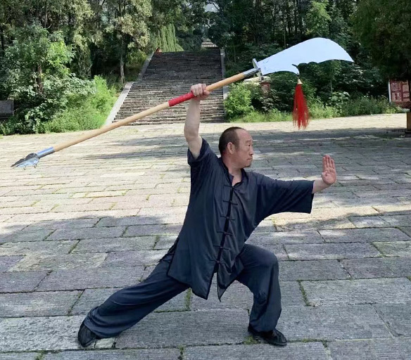 王占洋